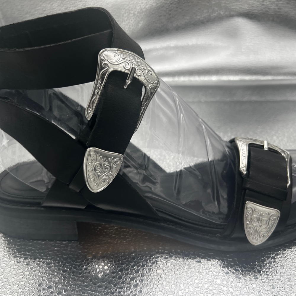 “Western Style” Zara Black Sandal with Silver Buckles and Chunky Sole
